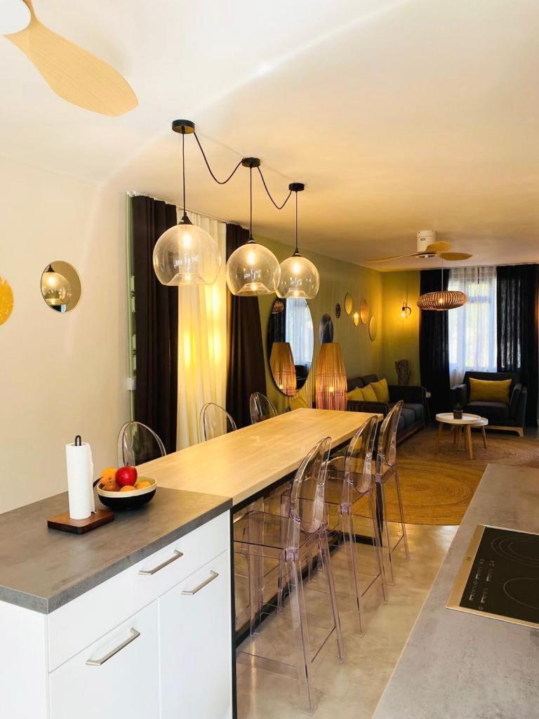 Sweet Beach Apt-Pool, Terrace, Ground Floor, Few Steps From Beach! Flic-en-Flacq Exteriör bild